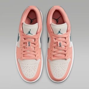 Nike Air Jordan 1 Low Size 8.5 WMNS